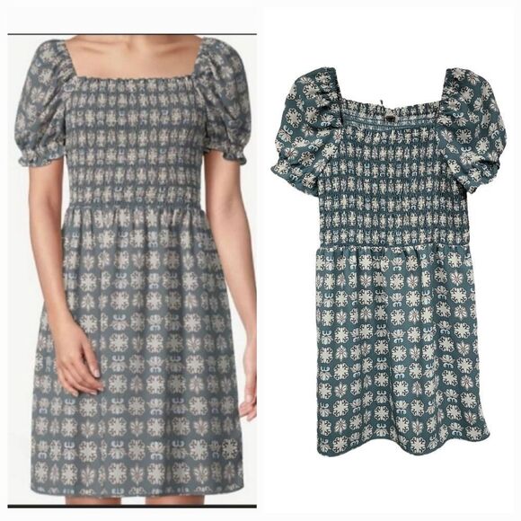 Loft Petite Gray Floral Smocked Babydoll Puff Short Sleeves Mini Dress Cute SP - Picture 1 of 10